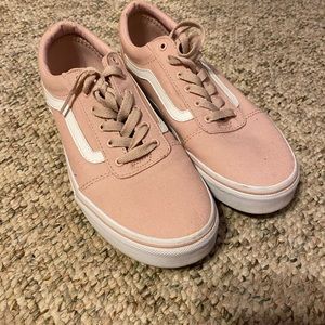 Girls Pink Vans 💕
